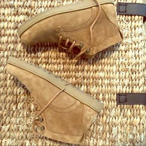 Women’s UGG Lace Booties size 8.5